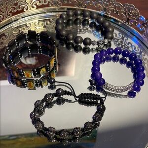 💖5 for $25😻 Set of Four Stylish Bracelets